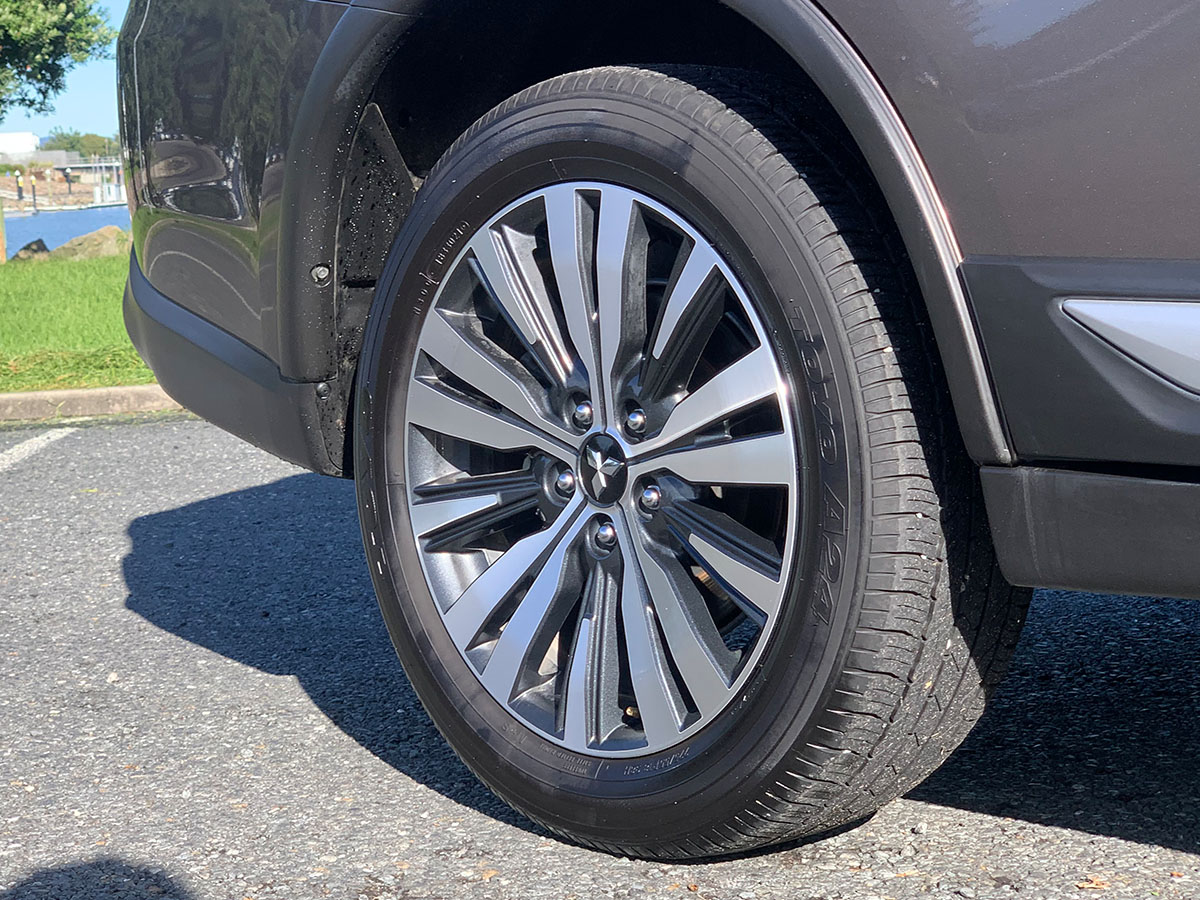 2021 Mitsubishi Outlander LS 2.4L Petrol 7 Seater Automatic