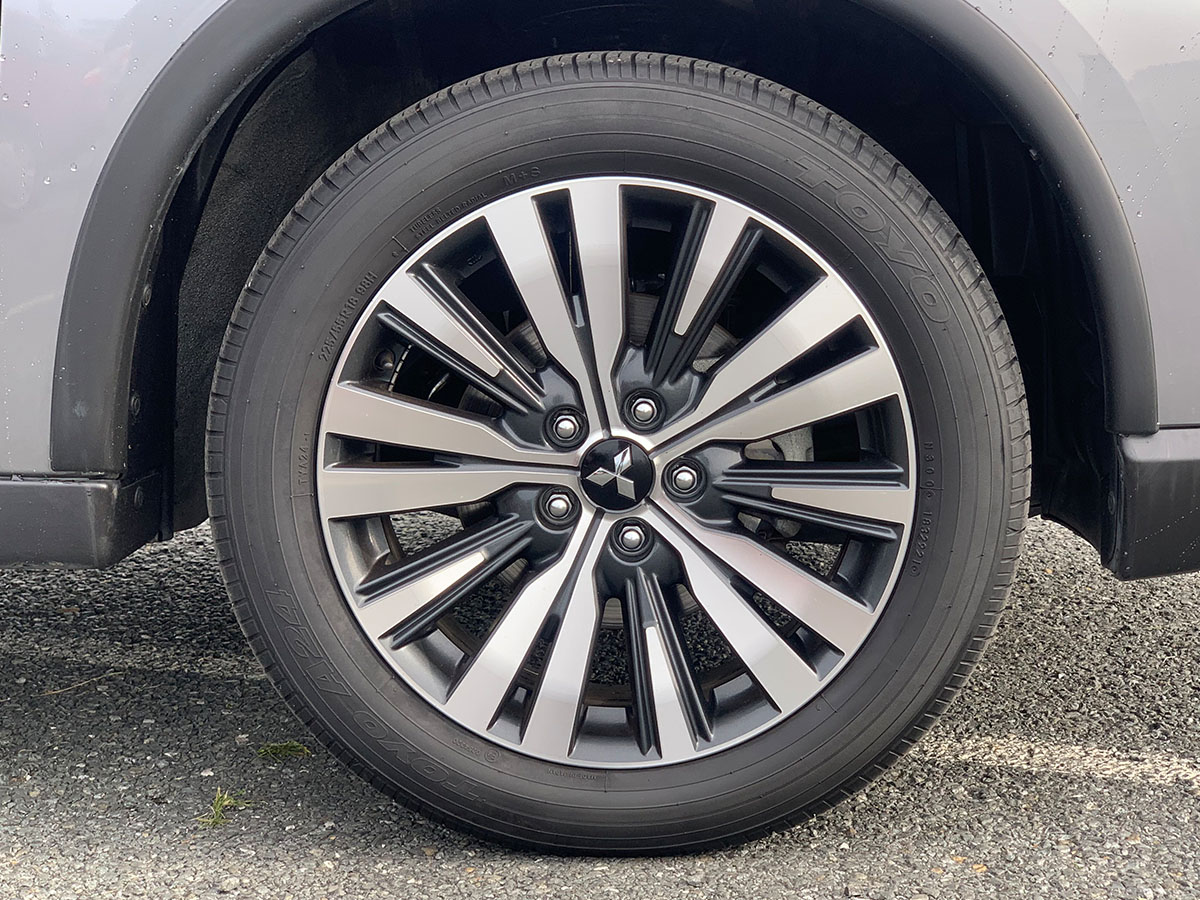 2021 Mitsubishi Outlander LS 2.4L Petrol 7 Seater Automatic