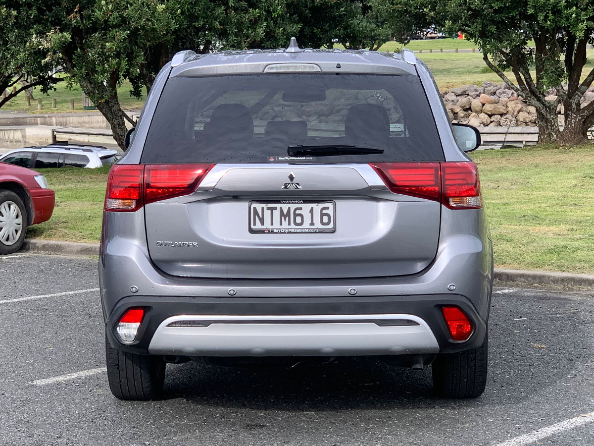 2021 Mitsubishi Outlander LS 2.4L Petrol 7 Seater Automatic