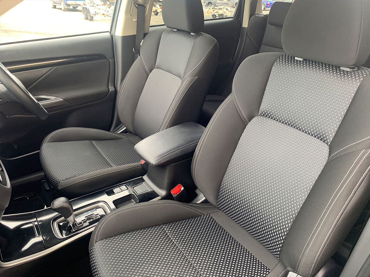 2021 Mitsubishi Outlander LS 2.4L Petrol 7 Seater Automatic