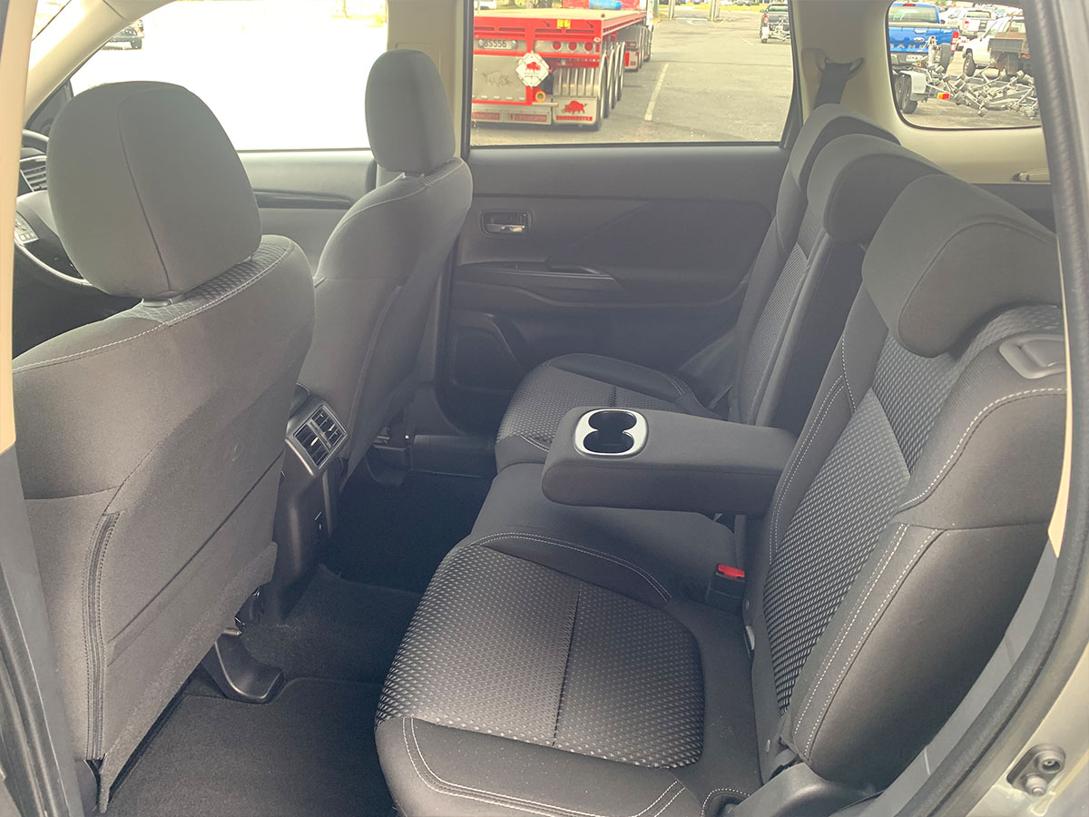 2021 Mitsubishi Outlander LS 2.4L Petrol 7 Seater Automatic