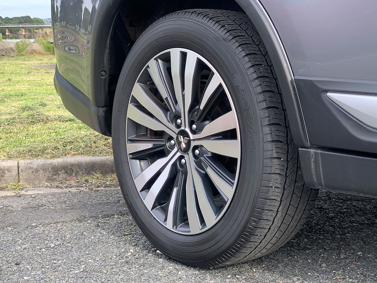 2021 Mitsubishi Outlander LS 2.4L Petrol 7 Seater Automatic