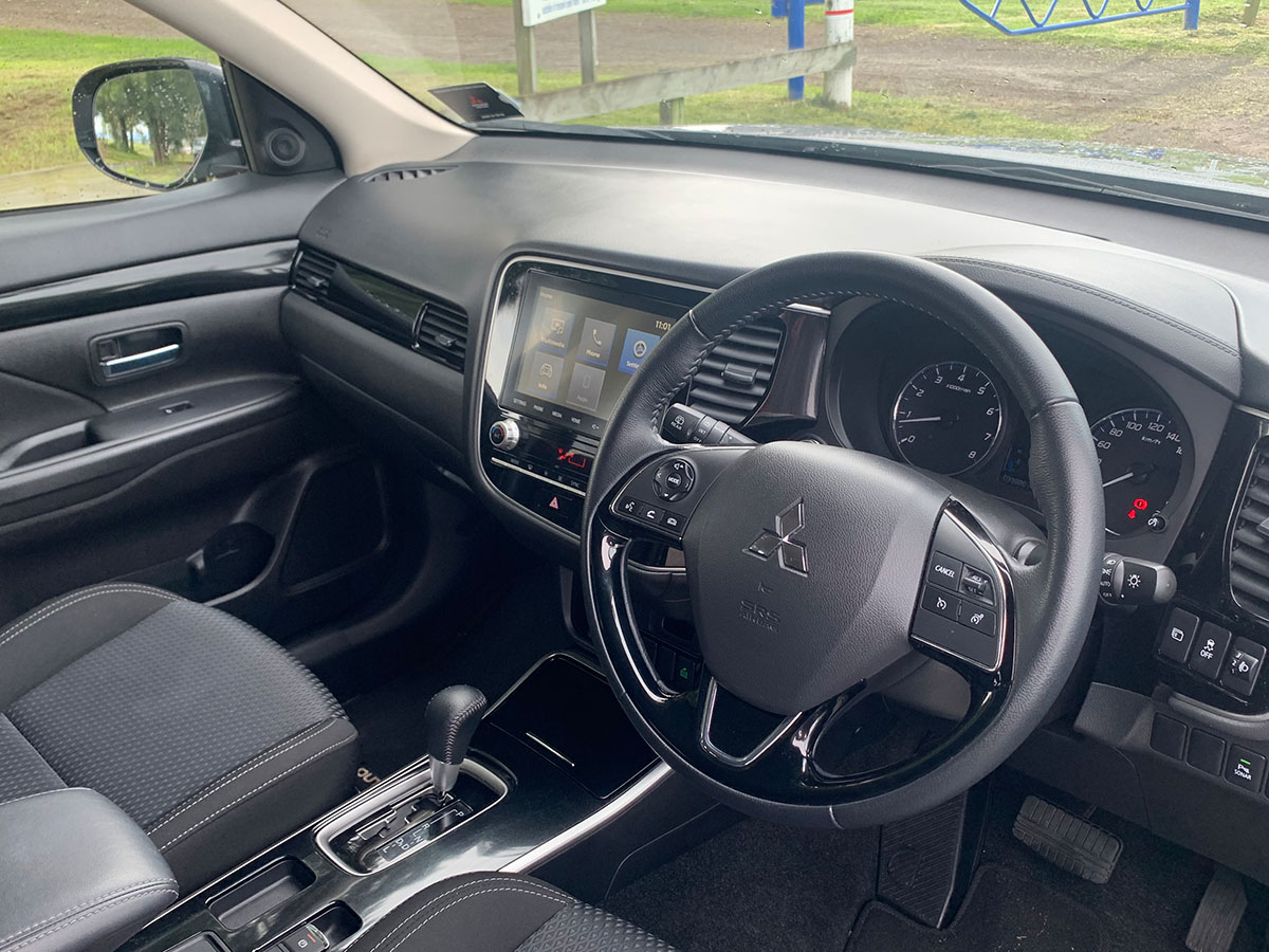 2021 Mitsubishi Outlander LS 2.4L Petrol 7 Seater Automatic