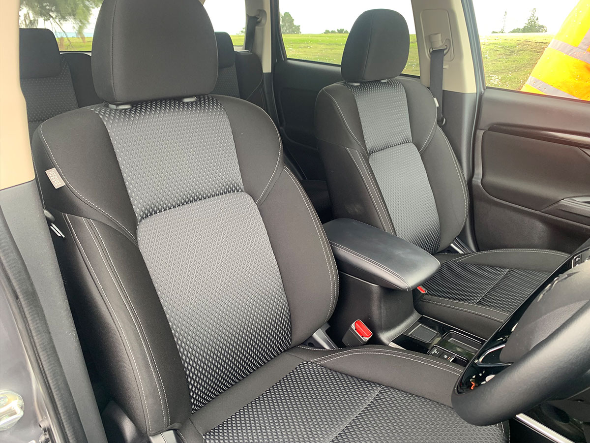 2021 Mitsubishi Outlander LS 2.4L Petrol 7 Seater Automatic