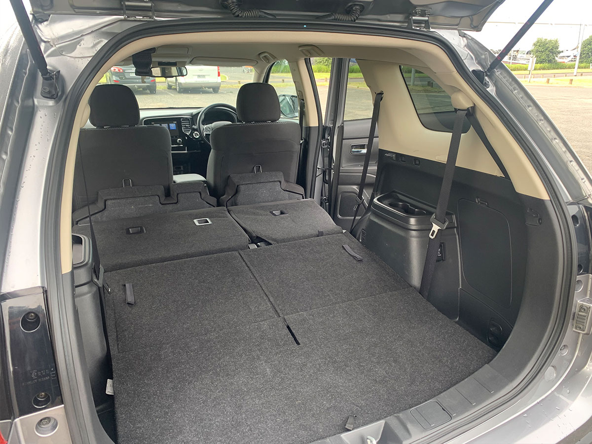 2021 Mitsubishi Outlander LS 2.4L Petrol 7 Seater Automatic