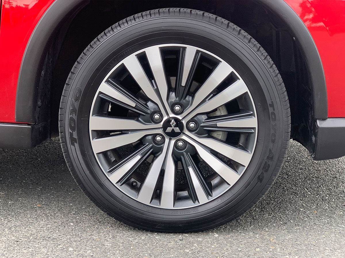 2021 Mitsubishi Outlander LS 2.4L Petrol 7 Seater Automatic