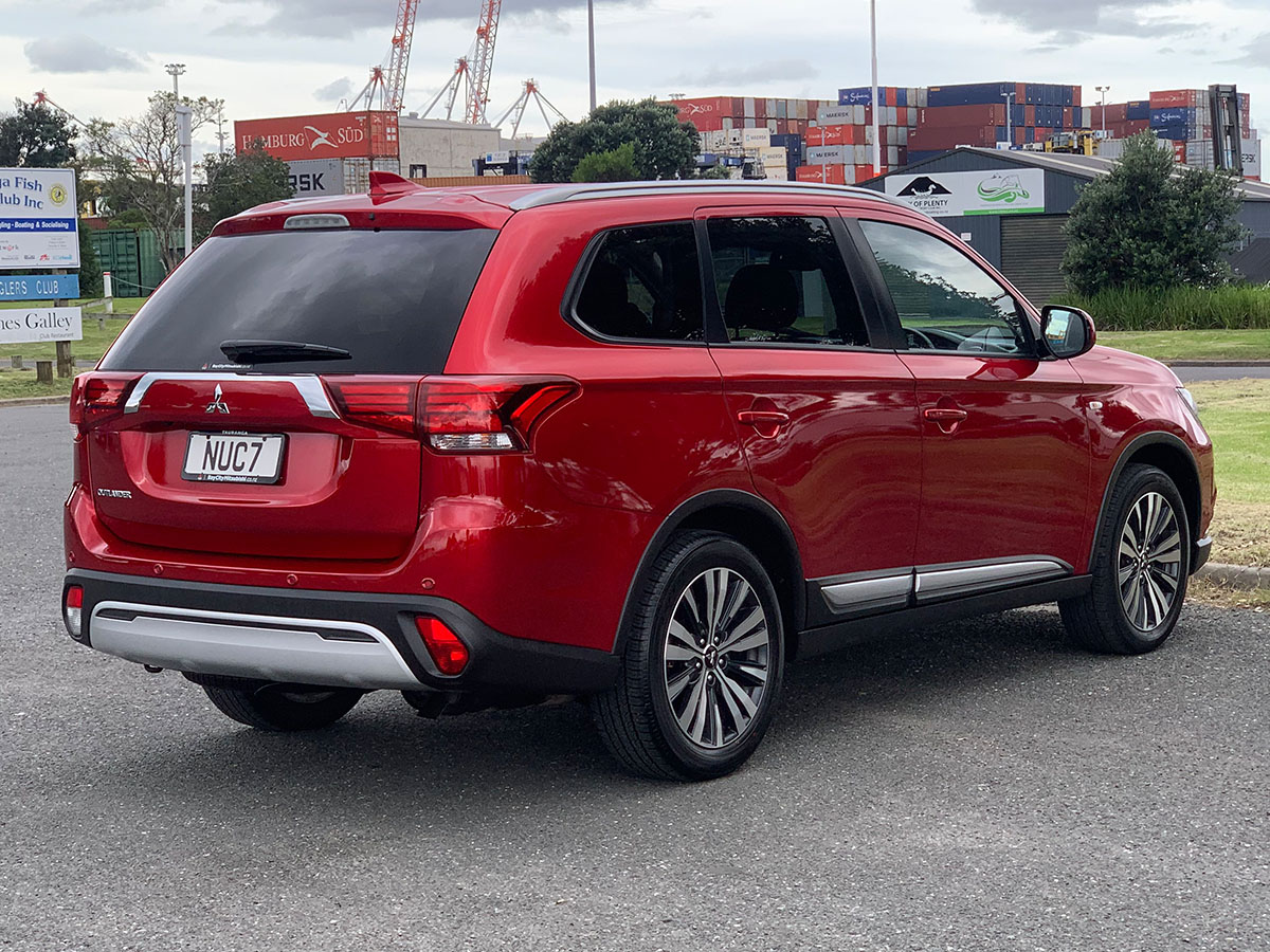 2021 Mitsubishi Outlander LS 2.4L Petrol 7 Seater Automatic