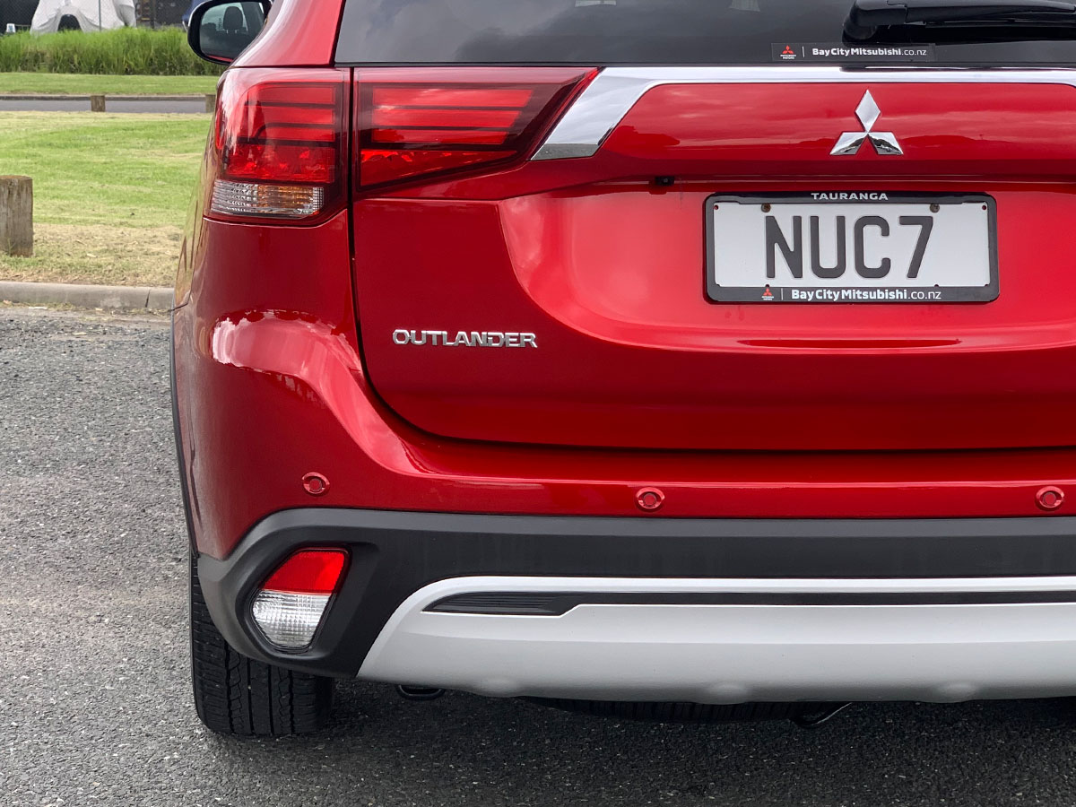 2021 Mitsubishi Outlander LS 2.4L Petrol 7 Seater Automatic