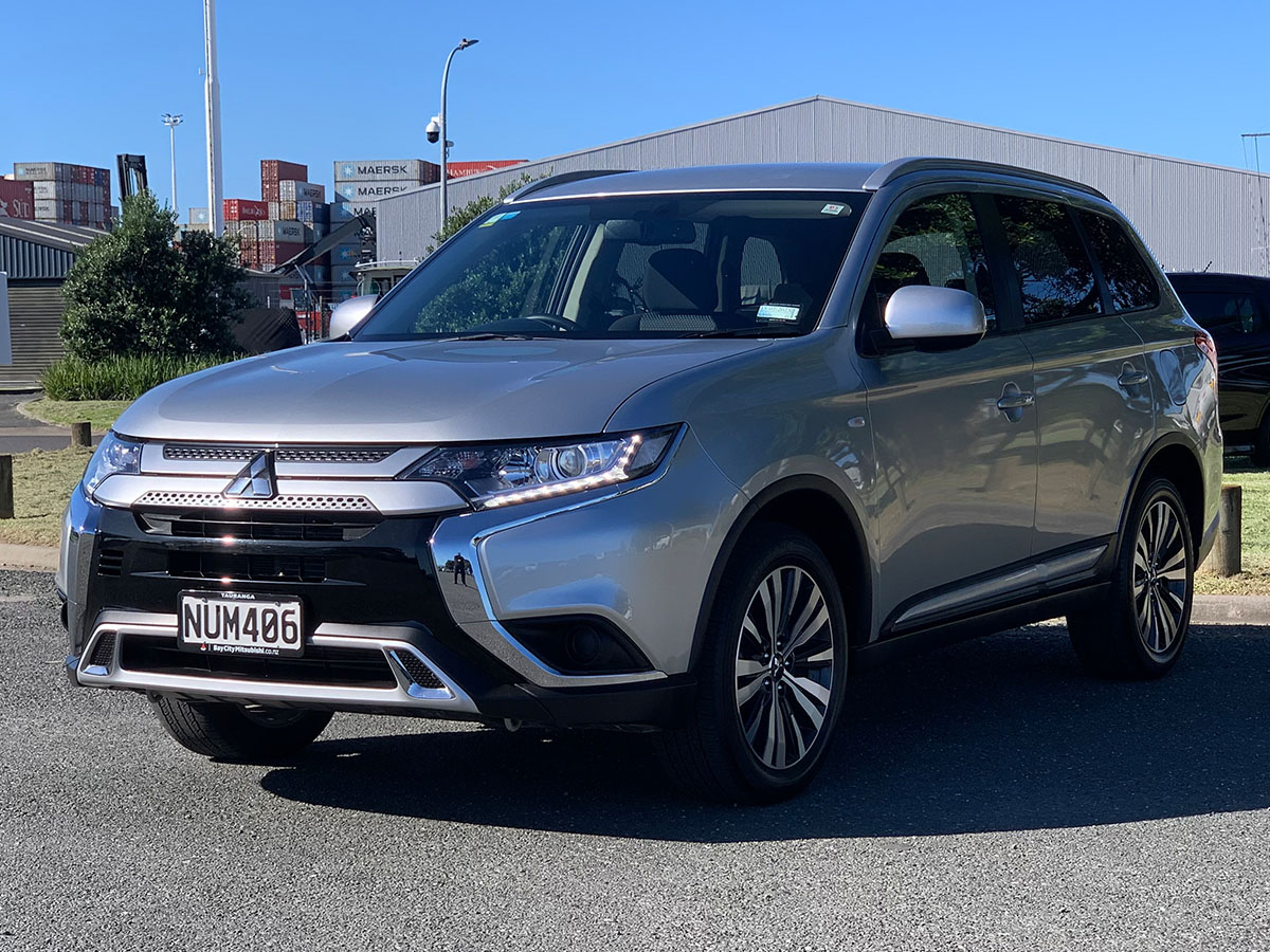 2021 Mitsubishi Outlander LS 2.4L Petrol 7 Seater Automatic