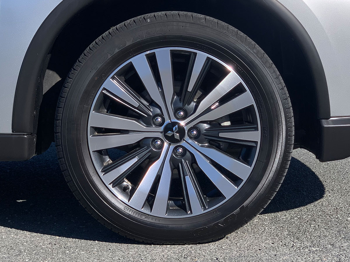 2021 Mitsubishi Outlander LS 2.4L Petrol 7 Seater Automatic