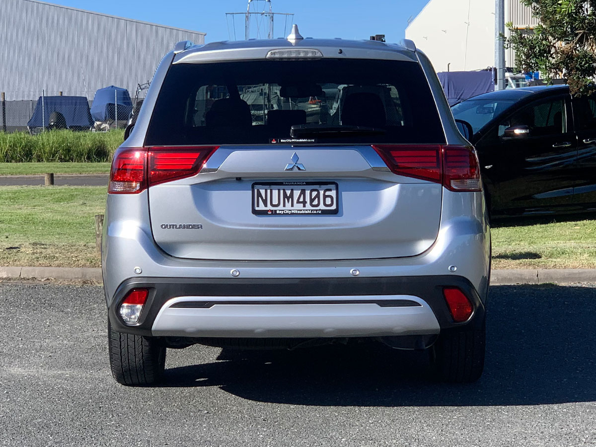 2021 Mitsubishi Outlander LS 2.4L Petrol 7 Seater Automatic