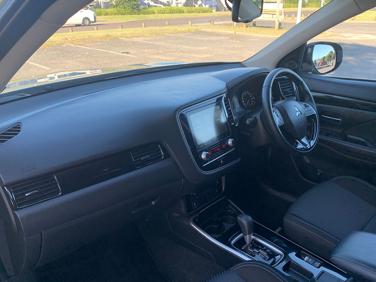 2021 Mitsubishi Outlander LS 2.4L Petrol 7 Seater Automatic