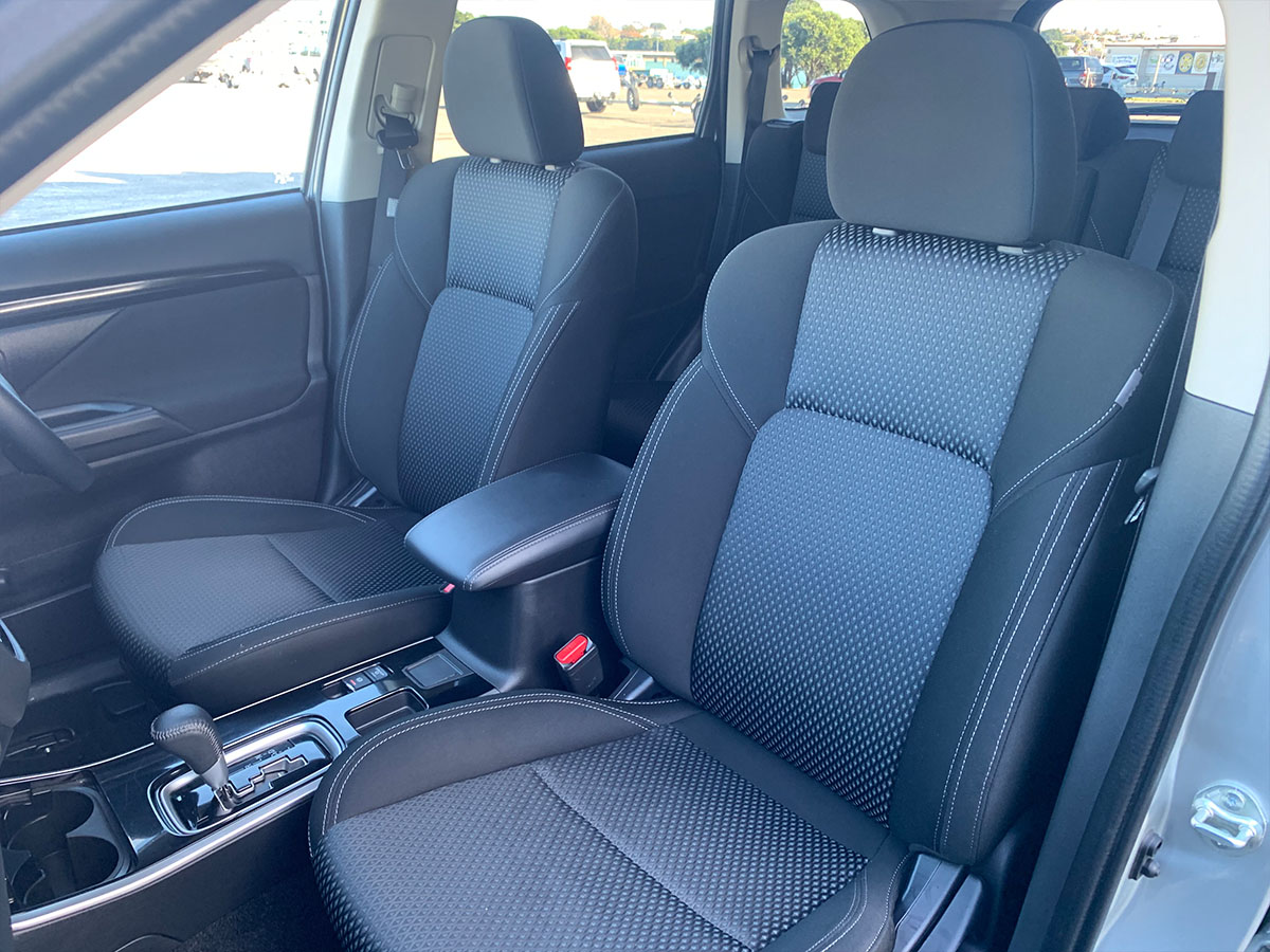 2021 Mitsubishi Outlander LS 2.4L Petrol 7 Seater Automatic