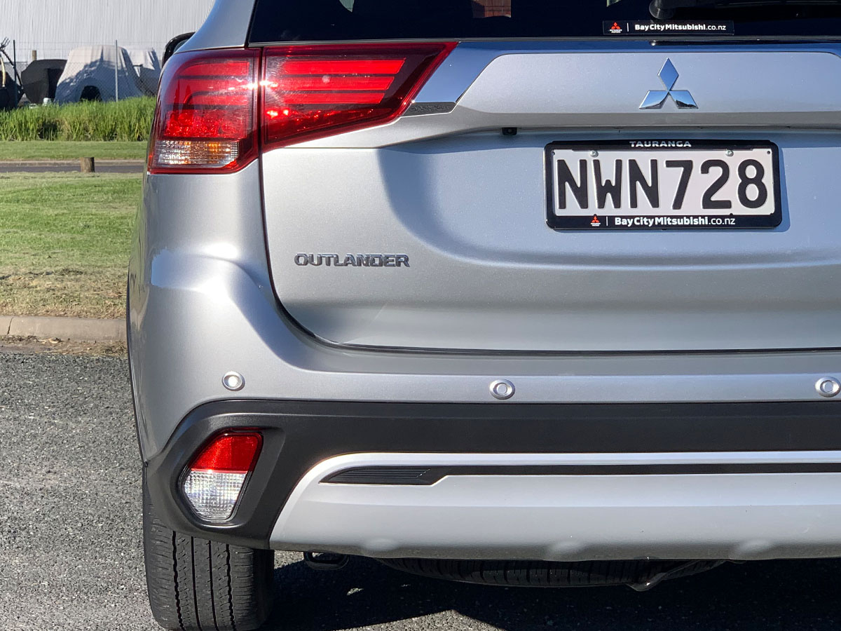 2021 Mitsubishi Outlander LS 2.4L Petrol 7 Seater Automatic