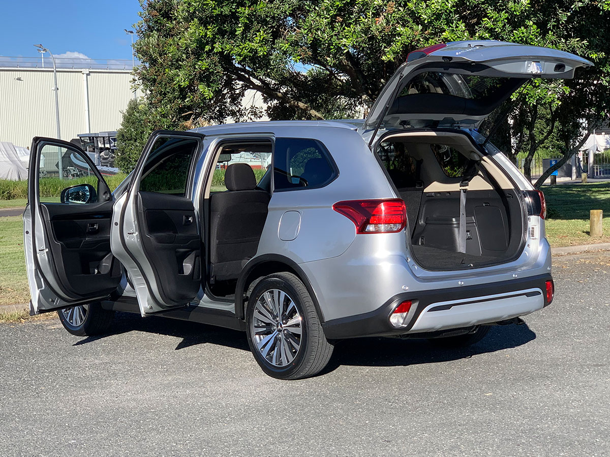 2021 Mitsubishi Outlander LS 2.4L Petrol 7 Seater Automatic