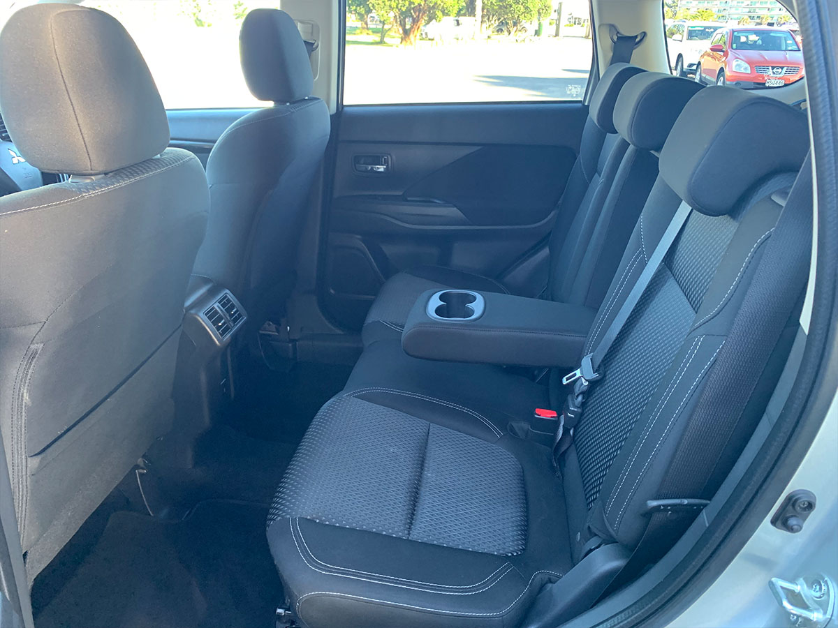 2021 Mitsubishi Outlander LS 2.4L Petrol 7 Seater Automatic