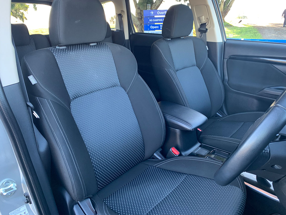 2021 Mitsubishi Outlander LS 2.4L Petrol 7 Seater Automatic