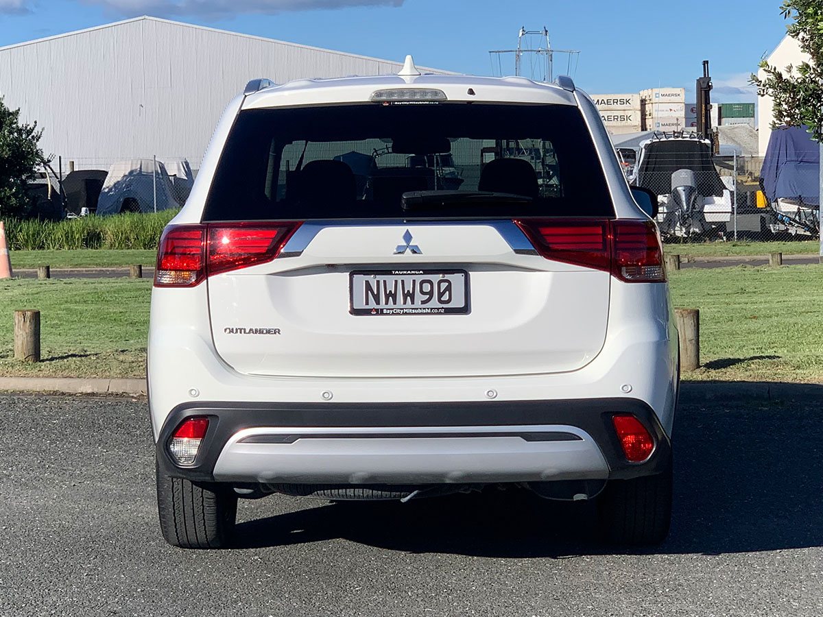 2021 Mitsubishi Outlander LS 2.4L Petrol 7 Seater Automatic