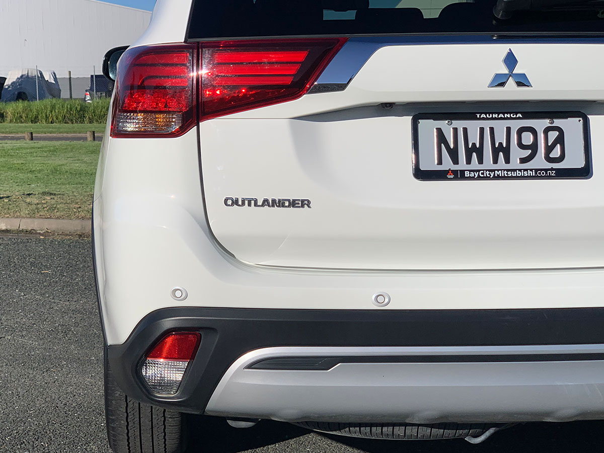 2021 Mitsubishi Outlander LS 2.4L Petrol 7 Seater Automatic