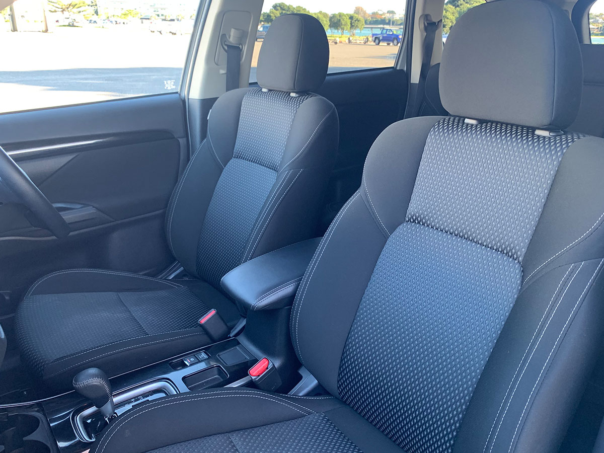 2021 Mitsubishi Outlander LS 2.4L Petrol 7 Seater Automatic