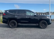 2023 Mitsubishi Pajero Sport VRX Black Edition