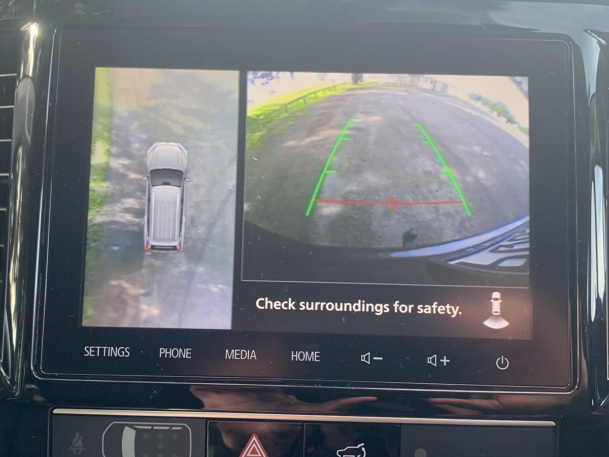 2023 Mitsubishi Pajero Sport VRX Black Edition