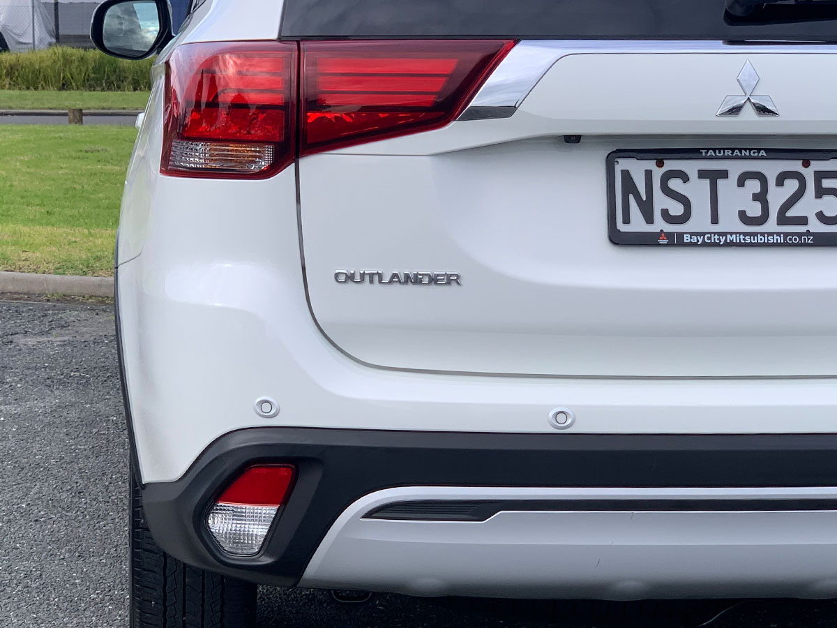 2021 Mitsubishi Outlander LS 2.4L Petrol 7 Seater Automatic