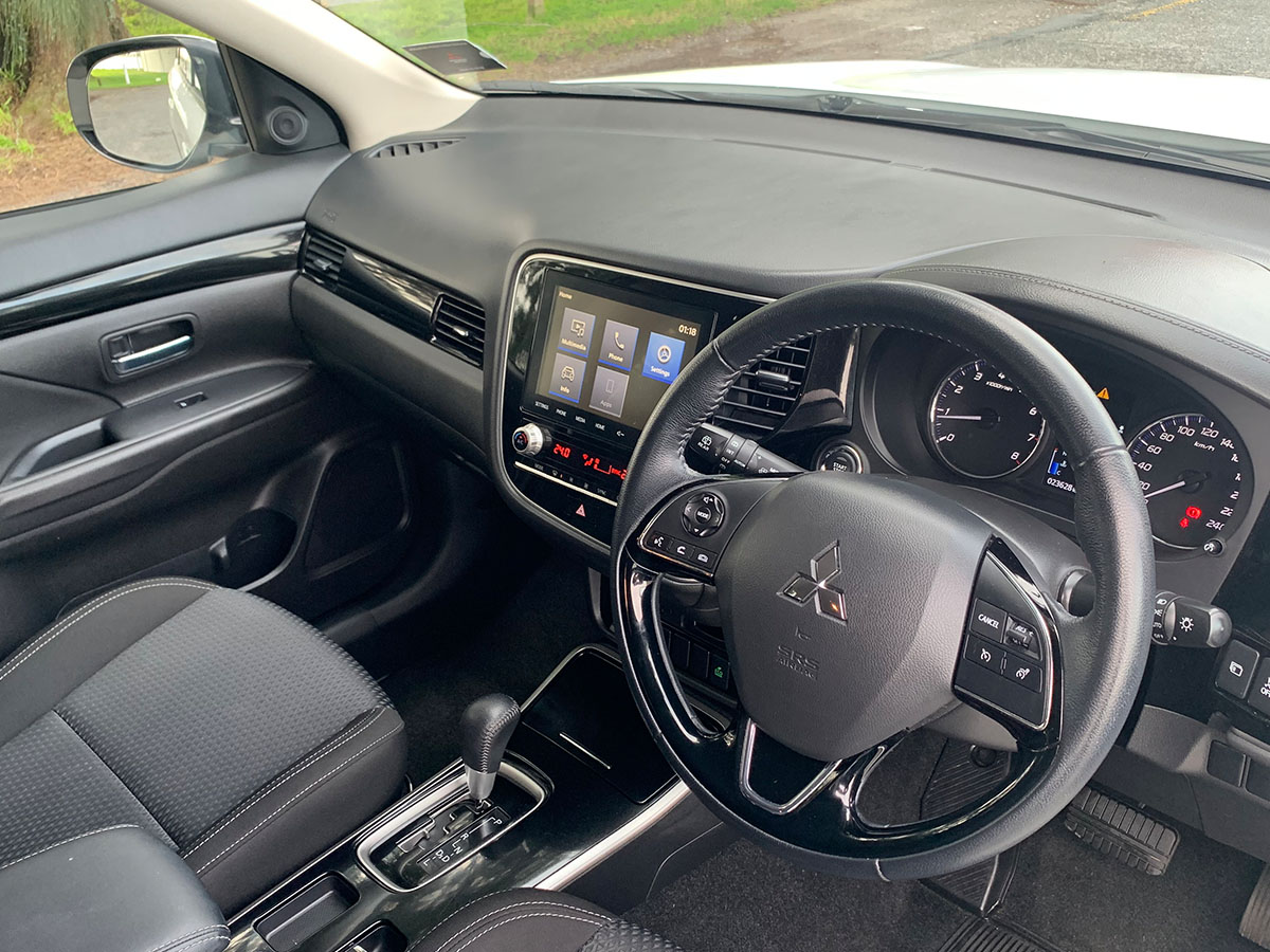 2021 Mitsubishi Outlander LS 2.4L Petrol 7 Seater Automatic