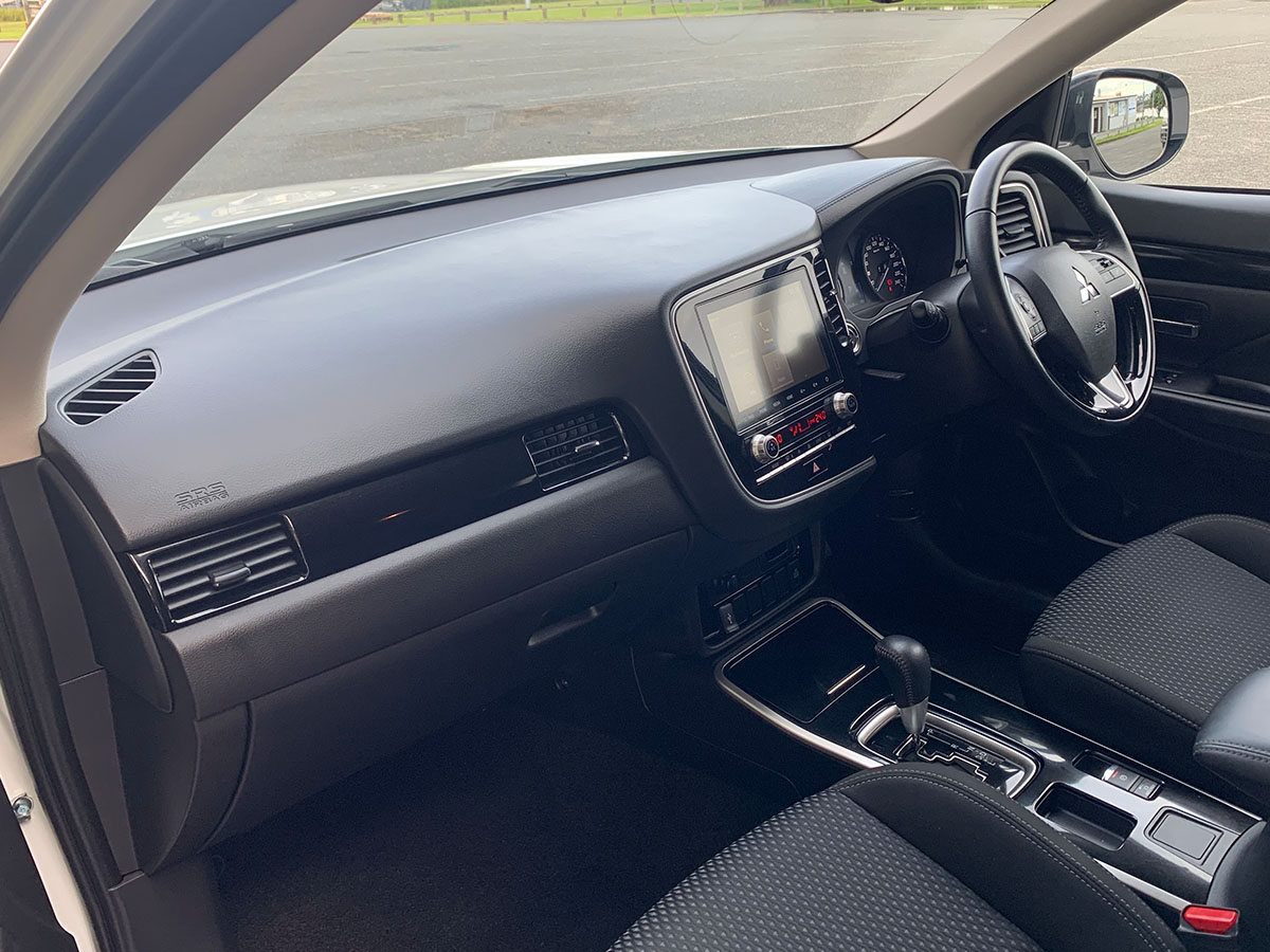 2021 Mitsubishi Outlander LS 2.4L Petrol 7 Seater Automatic