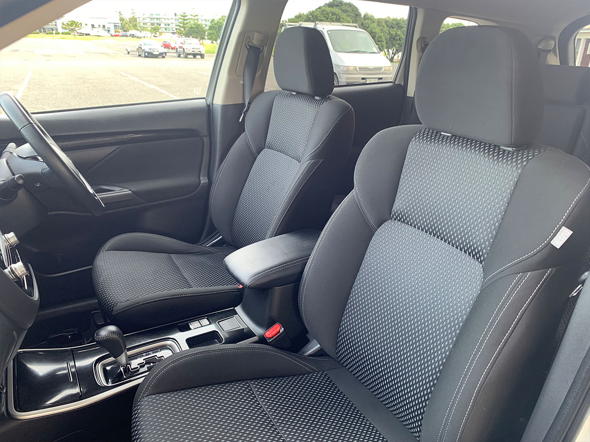 2021 Mitsubishi Outlander LS 2.4L Petrol 7 Seater Automatic