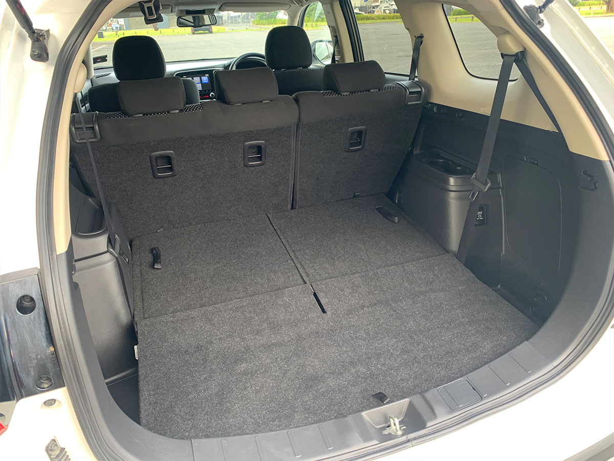 2021 Mitsubishi Outlander LS 2.4L Petrol 7 Seater Automatic