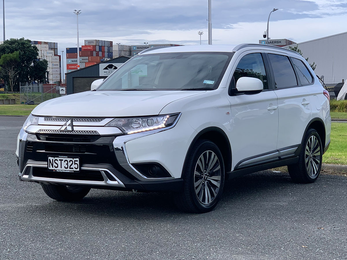 2021 Mitsubishi Outlander LS 2.4L Petrol 7 Seater Automatic