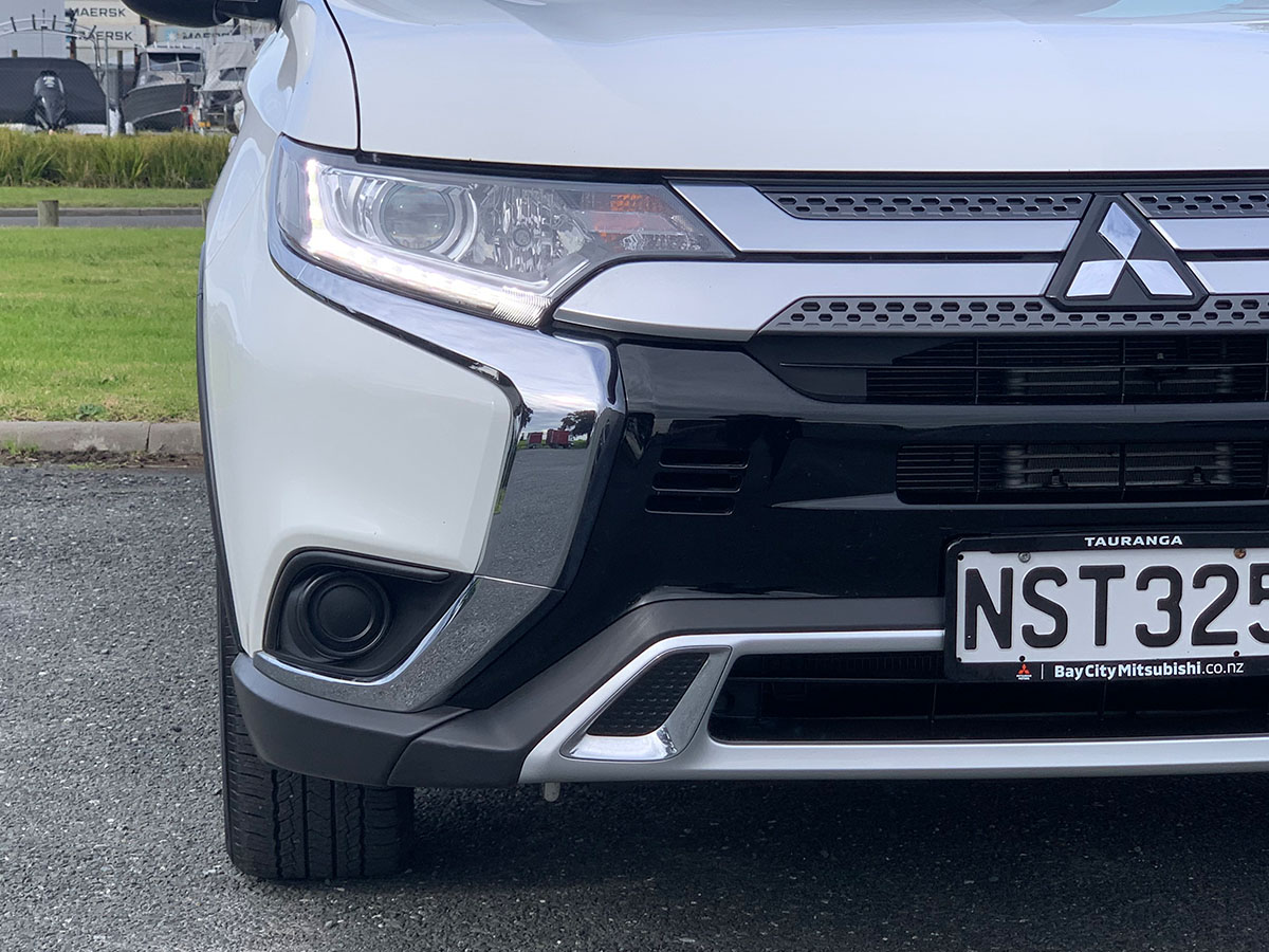 2021 Mitsubishi Outlander LS 2.4L Petrol 7 Seater Automatic
