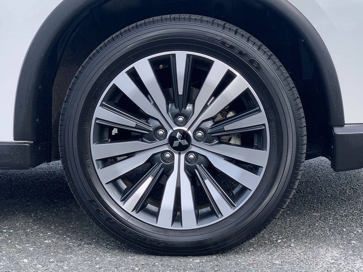 2021 Mitsubishi Outlander LS 2.4L Petrol 7 Seater Automatic