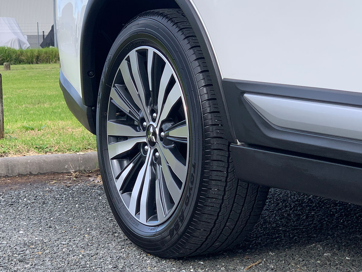 2021 Mitsubishi Outlander LS 2.4L Petrol 7 Seater Automatic