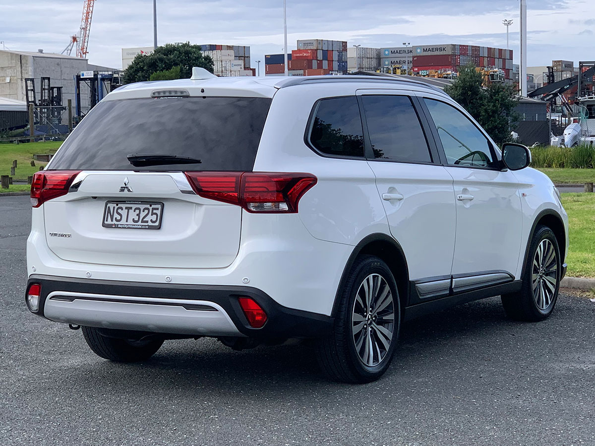 2021 Mitsubishi Outlander LS 2.4L Petrol 7 Seater Automatic
