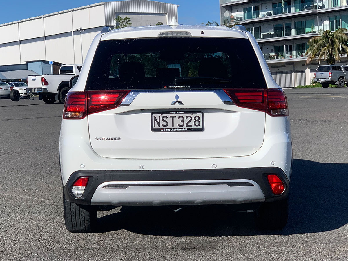 2021 Mitsubishi Outlander LS 2.4L Petrol 7 Seater Automatic