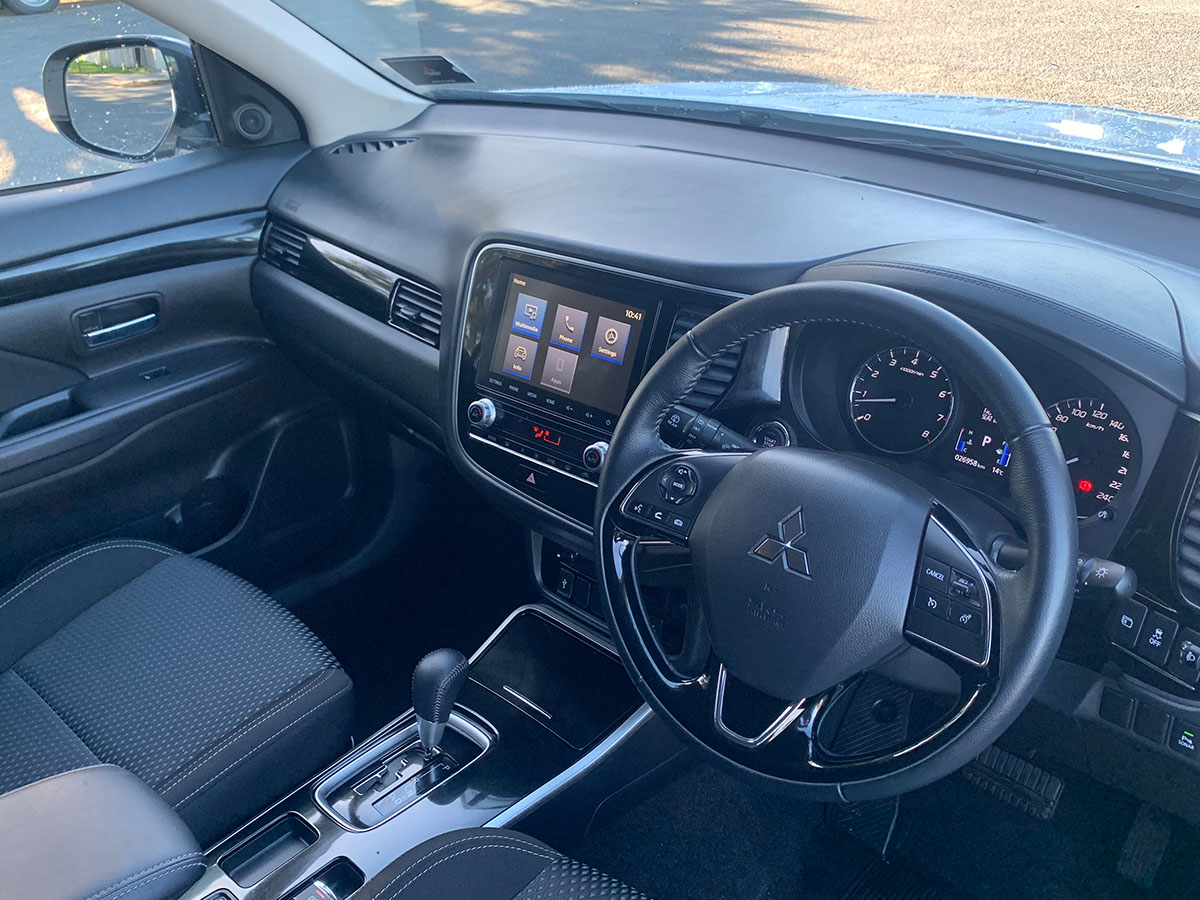 2021 Mitsubishi Outlander LS 2.4L Petrol 7 Seater Automatic