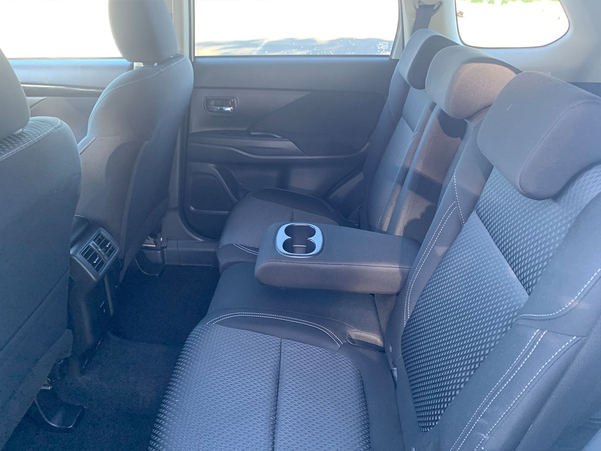 2021 Mitsubishi Outlander LS 2.4L Petrol 7 Seater Automatic