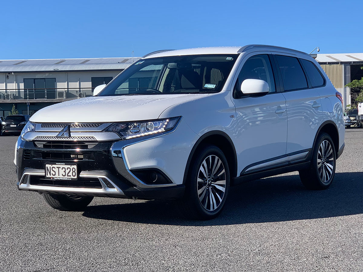 2021 Mitsubishi Outlander LS 2.4L Petrol 7 Seater Automatic