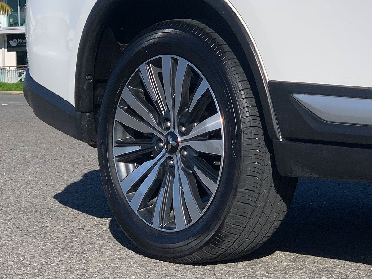 2021 Mitsubishi Outlander LS 2.4L Petrol 7 Seater Automatic