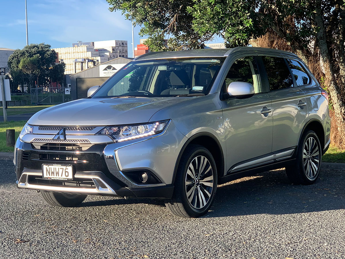2021 Mitsubishi Outlander LS 2.4L Petrol 7 Seater Automatic
