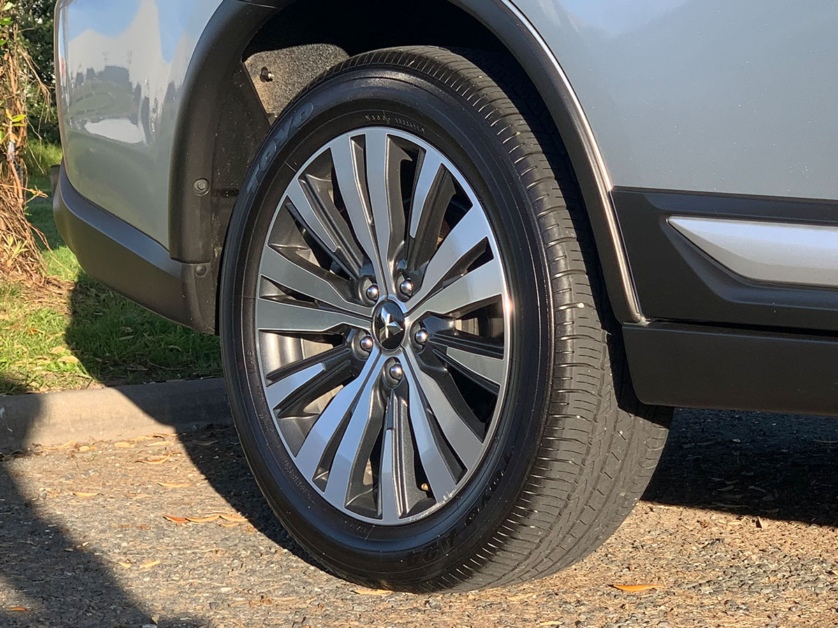 2021 Mitsubishi Outlander LS 2.4L Petrol 7 Seater Automatic