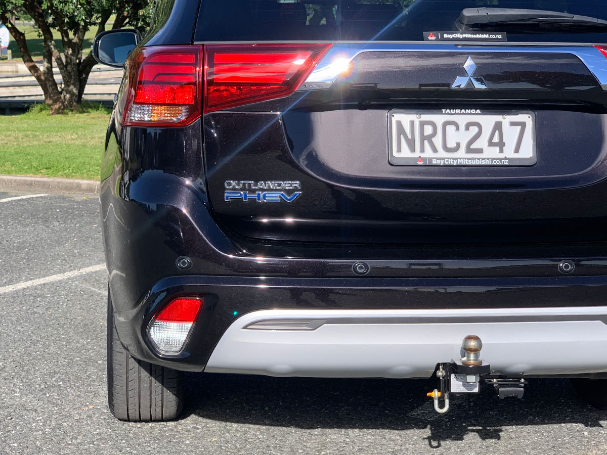2021 Mitsubishi Outlander VRX PHEV 4WD