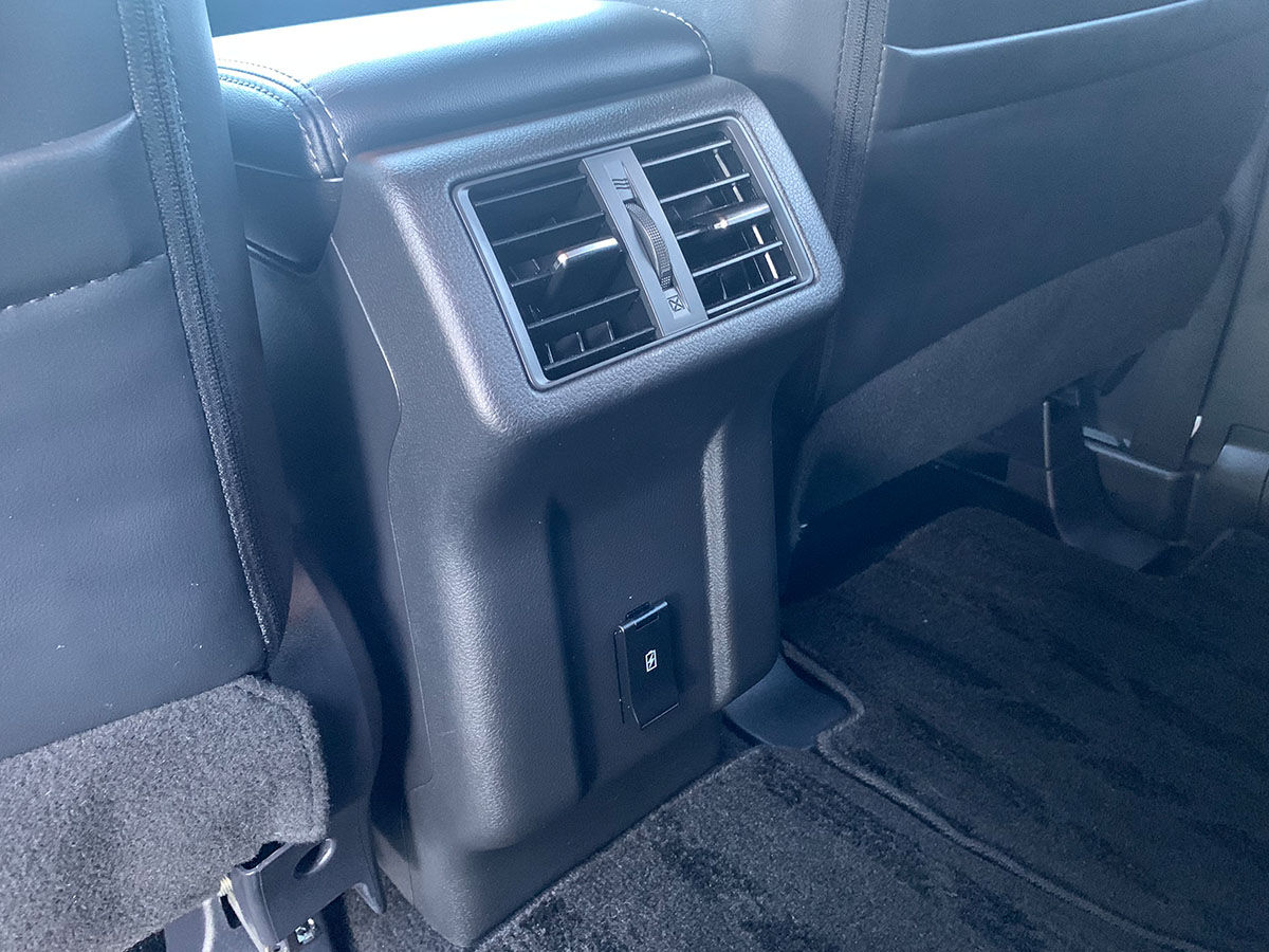 2021 Mitsubishi Outlander VRX PHEV 4WD