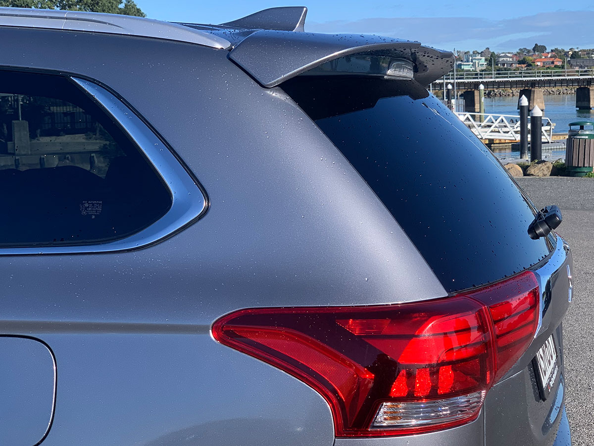 2021 Mitsubishi Outlander VRX PHEV 4WD