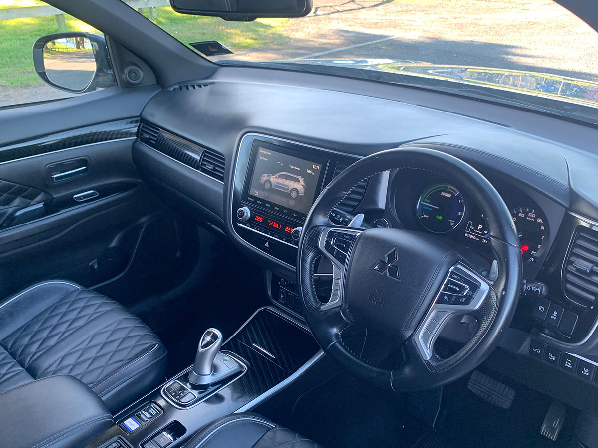 2021 Mitsubishi Outlander VRX PHEV 4WD