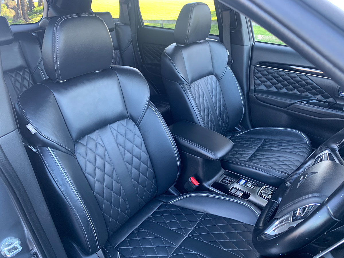 2021 Mitsubishi Outlander VRX PHEV 4WD