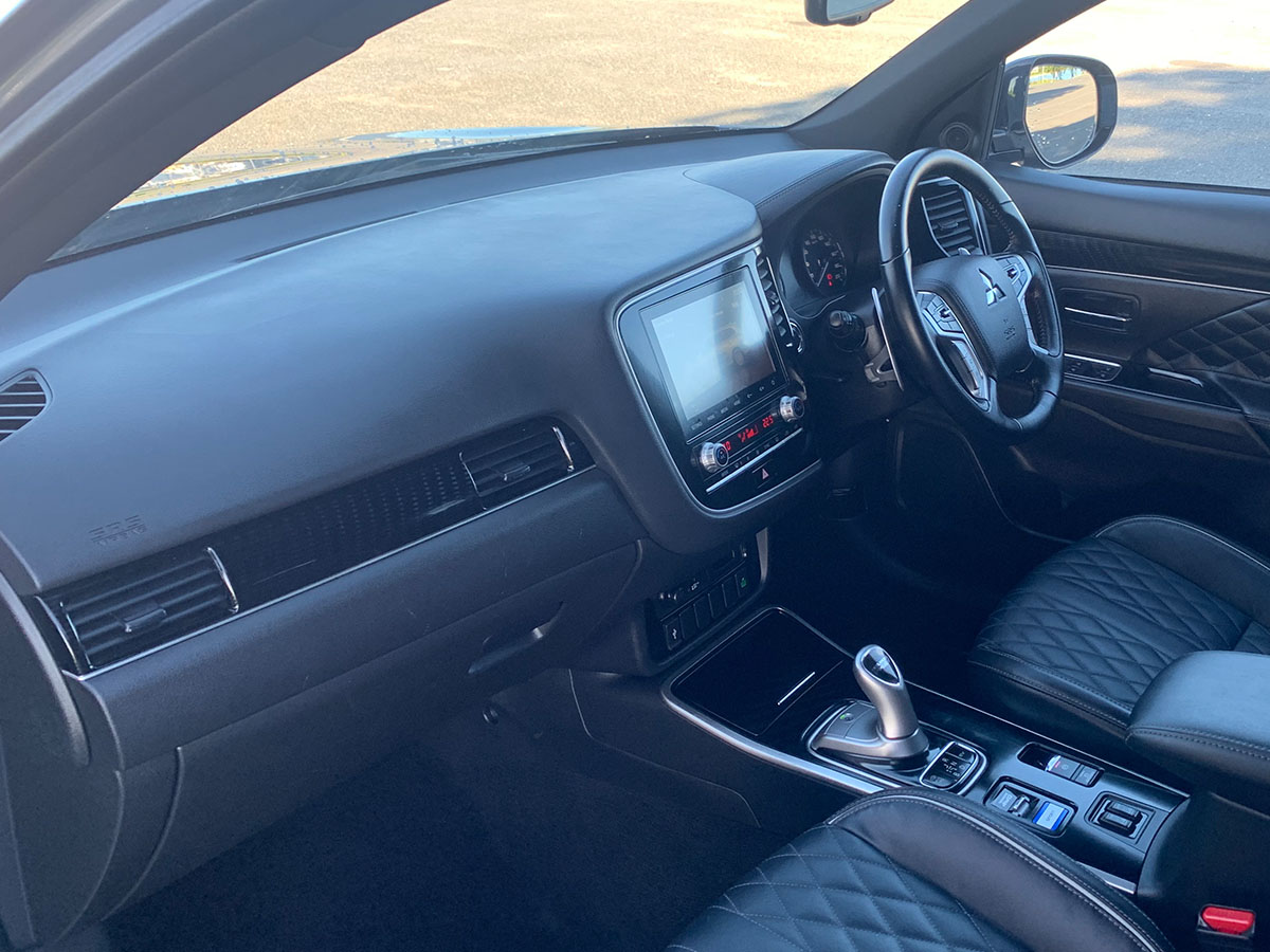 2021 Mitsubishi Outlander VRX PHEV 4WD