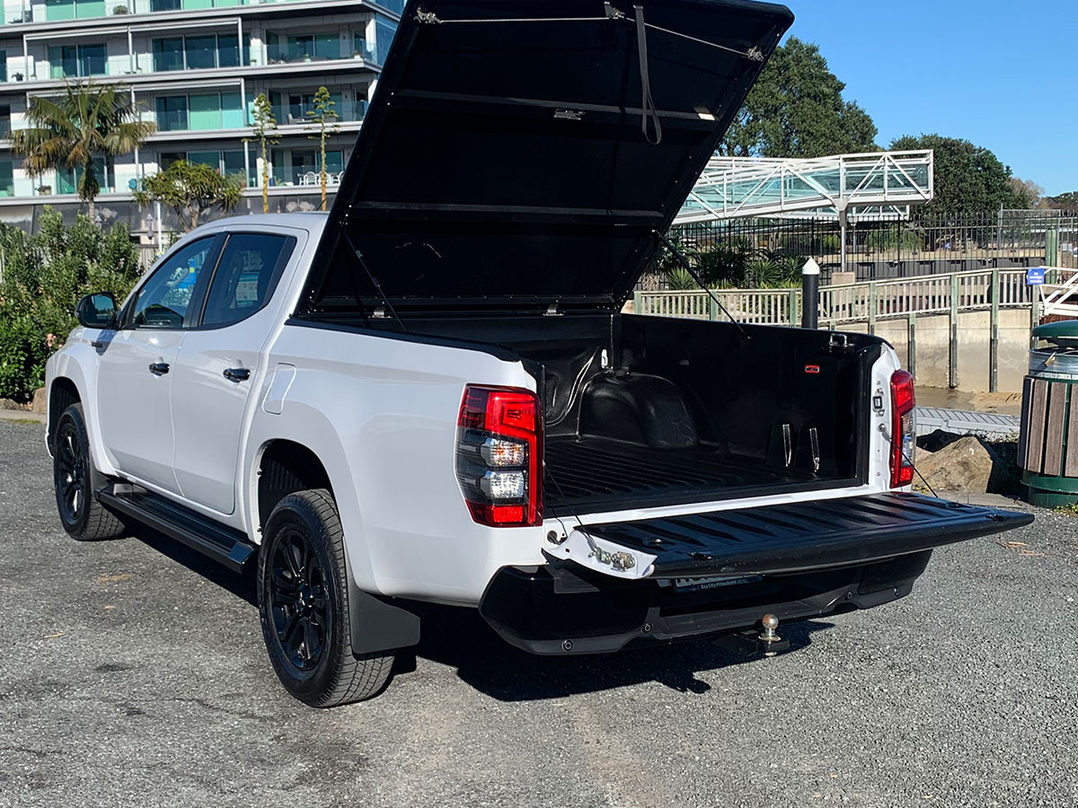 2021 Mitsubishi Triton GLSB 4WD 2.4L Diesel Turbo 6 Speed Auto